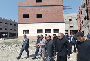 بازدید-ریاست-دانشگاه-علوم-پزشکی-ارومیه-و-هیئت-همراه-به-همراه-نماینده-مردم-سلماس-و-فرماندار-از-بیمارستان-جدید-الاحداث-سلماس