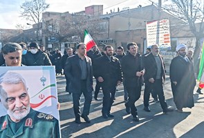 حضور-کارکنان-شبکه-بهداشت-و-درمان-سلماس-در-راهپیمایی-اعلام-انزجار-از-اقدامات-تروریستی-